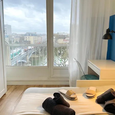 Le Friendly, Proche Paris *